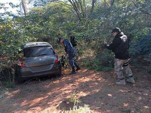 Recuperan auto robado en un asalto a mano armada a conductor de Bolt - Policiales - ABC Color
