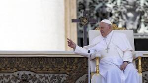 Papa Francisco: Hay "un caos social y político" con "tantos niños que no tienen que comer"