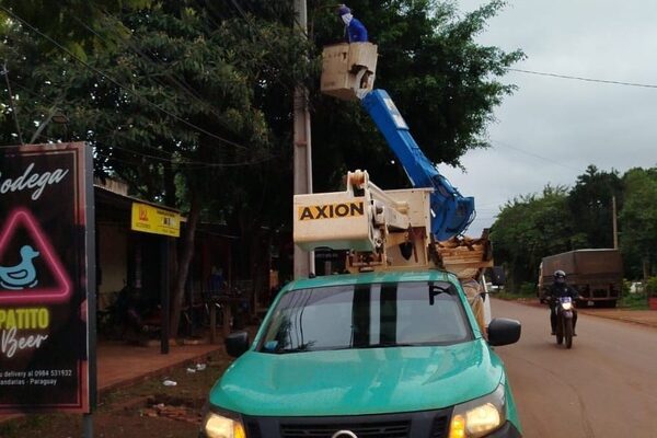 Reparan alumbrados públicos en Hernandarias