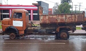 Municipalidad de Coronel Oviedo rematará vehículos en desuso – Prensa 5
