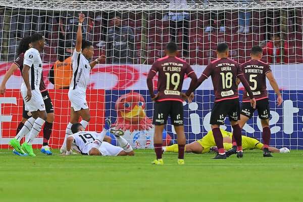 Vídeo: El gol de Alex Arce en la victoria por 2-0 de Liga de Quito - Fútbol Internacional - ABC Color