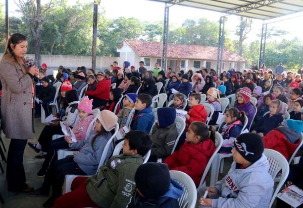 Educando en Justicia instruyó a alumnos de Puerto Antequera