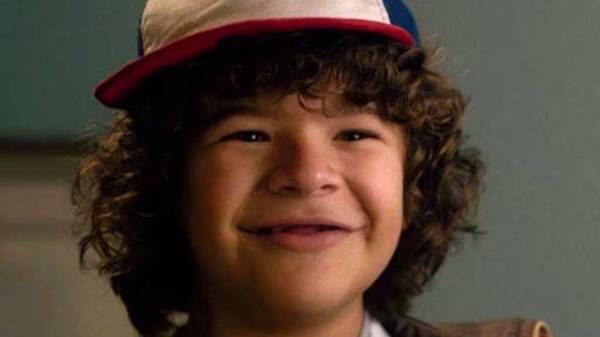 ¡Actor de Stranger Things contó que fue acosado por mujer de 40 años!