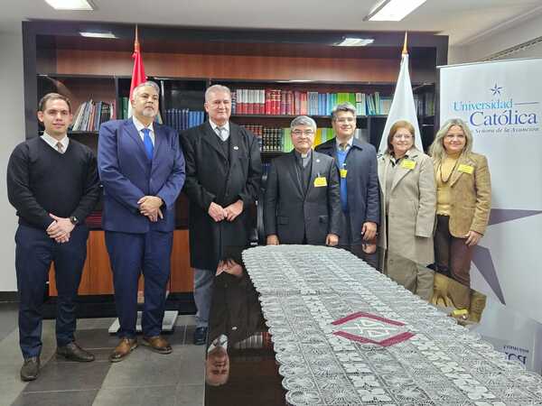 Rector de la UC: “Iglesia siempre ha colaborado en encaminar al Bien Común”. - Portal Digital Cáritas Universidad Católica