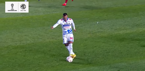 Versus / El increíble blooper de Ismael Benegas en la Copa Sudamericana