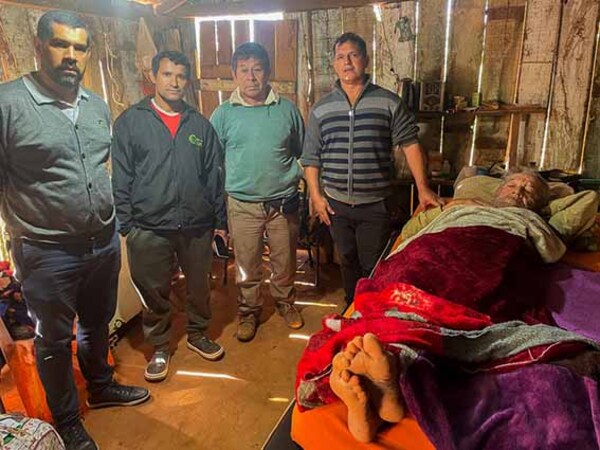 Anciano de asentamiento Chino Kue fue sometido a delicada operación gracias a convenio social Itaipú-Tesãi | DIARIO PRIMERA PLANA