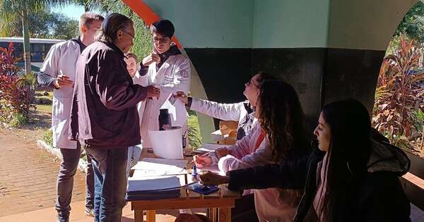 Diario HOY | Especialistas de Clínicas ofrecen atención médica a pobladores de humilde comunidad