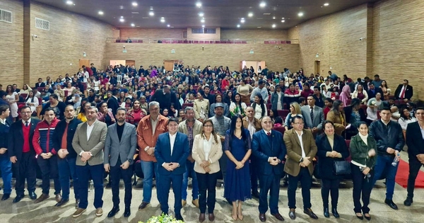 La Nación / En Concepción, 65 parejas dieron el ¡Sí quiero! en boda comunitaria