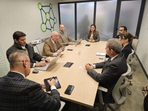 Inversionistas españoles se interesan en área de transporte en Paraguay - .::Agencia IP::.
