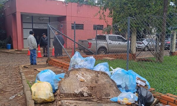 Las basuras y la podredumbre pintan el rostro dela Fiscalíade CDE, y abogados reclaman