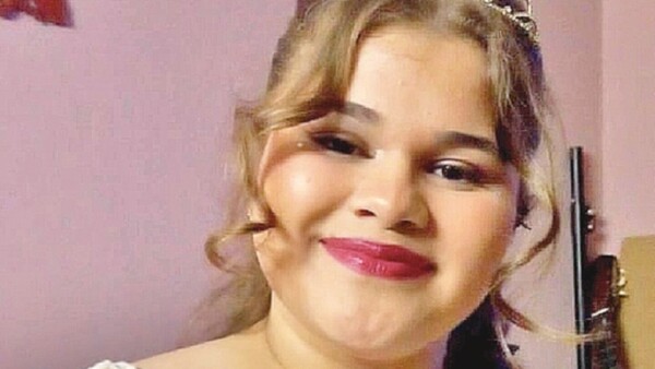 Quince años de Amyra Soledad Denis Arévalo