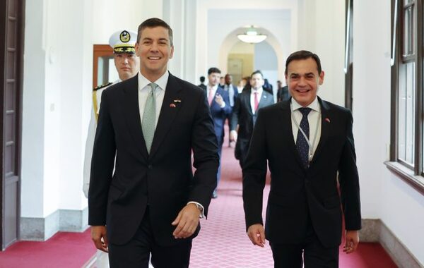 Peña viajó a Miami donde se reunirá con inversionistas