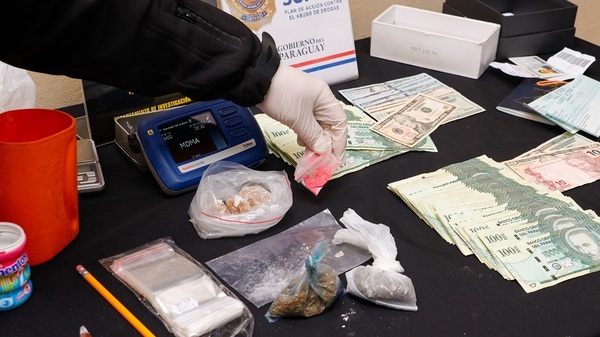 Cae presunto narcoinfluencer con costosas drogas - Noticias Paraguay