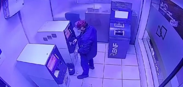 Detienen a informático que intentó hackear un cajero automático - Unicanal
