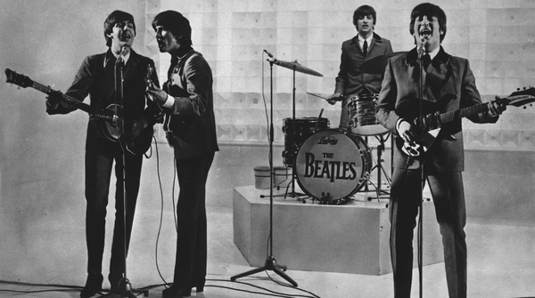 La guitarra perdida de John Lennon durante 50 años se vendió a un precio récord - Megacadena - Diario Digital