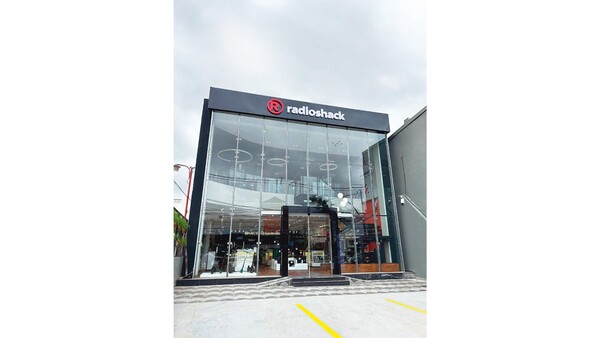 Conectando al futuro: Radioshack, con nueva sucursal