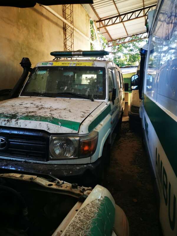 Tras reparación de cuatro ambulancias del SEME, ahora funcionan 11 - Nacionales - ABC Color
