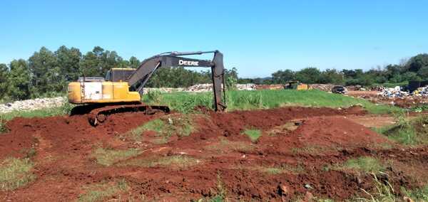 Realizan mejoras en el vertedero municipal de Cambyretá