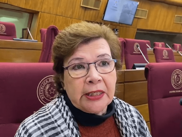 Pacientes con cáncer piden aumento del impuesto al tabaco financiar programa de atención integral · Radio Monumental 1080 AM