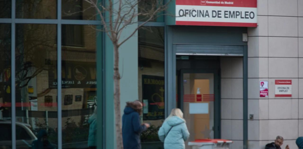 El desempleo en la eurozona baja al 6,4 % en abril, su m铆nimo en un cuarto de siglo - Revista PLUS
