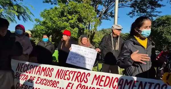 La Nación / Pacientes oncológicos urgen reposición de medicamentos e insumos básicos en el IPS
