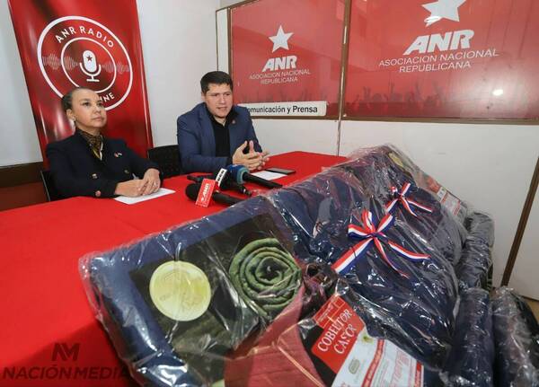 Solidaridad a full para las personas más vulnerables: en la ANR reciben y reparten abrigos