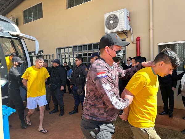 Se concretó traslado de primeras 40 personas privadas de libertad a nuevo centro de reinserción de Minga Guazú - .::Agencia IP::.