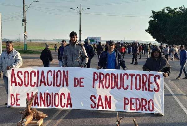 Mandioqueros siguen movilizados y esperan acuerdo con el MAG - Nacionales - ABC Color