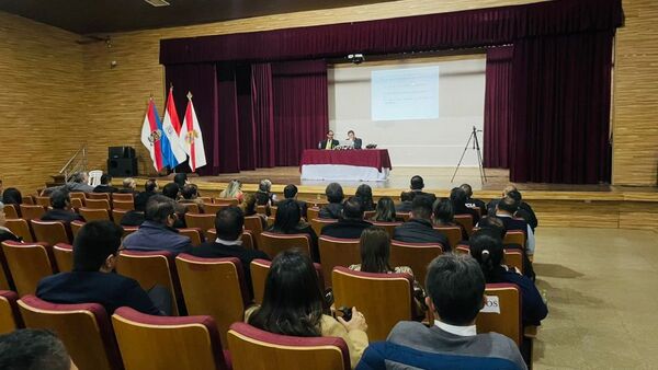 Ministro Martínez Simón disertó sobre Argumentación e Interpretación Jurídica en Concepción
