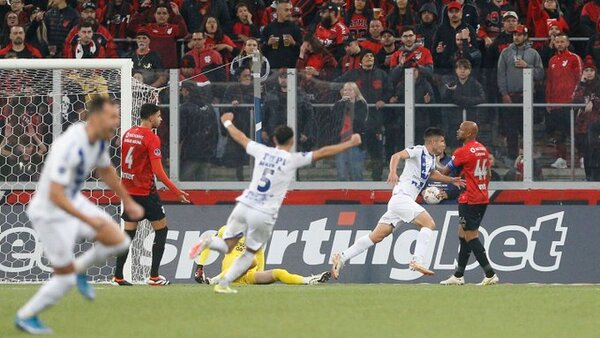 Histórico: Ameliano gana en Brasil y avanza a octavos