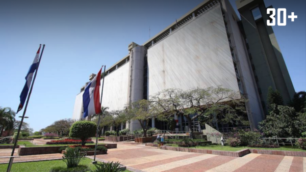 Informe revela que Abdo Benítez habría manipulado el BCP para favorecer a aliados - trece