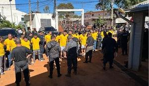 Trasladan los primeros 40 internos a nuevo centro de reinserción de Minga Guazú