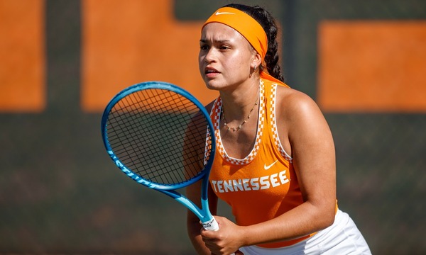 Leyla Britez Risso en su mejor momento, llega a semis en torneo profesional de San Diego