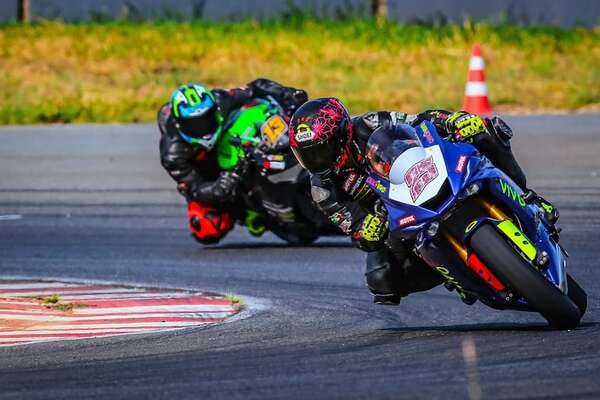 Motociclismo: Paraguayos en Curvelo - ABC Motor 360 - ABC Color
