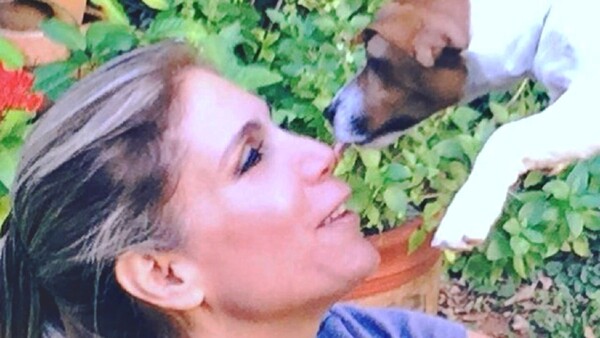 Un vínculo maternal: Mila, la perrita de Sanie López Garelli