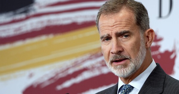 Milei ahora busca la ayuda del Rey para evitar que España lo declare "persona no grata"