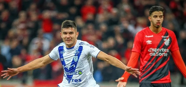 Gran hazaña en Brasil: Ameliano clasificó a octavos tras vencer a Paranaense - trece