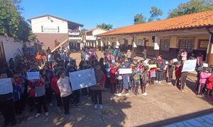 Alumnos de escuelas públicas de A. Paraná dejan el silencio y piden entrega de la merienda escolar – Diario TNPRESS