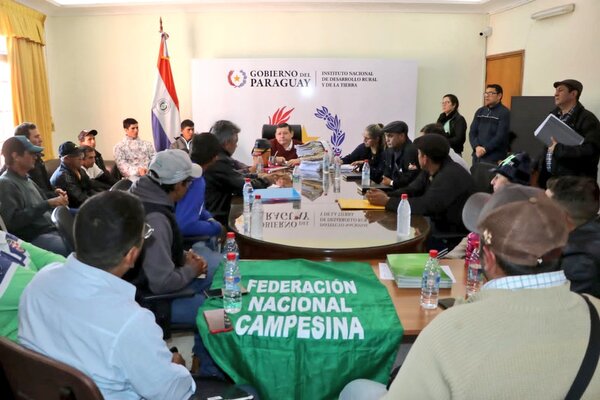 Indert encamina con organizaciones campesinas regularización de 95 colonias - .::Agencia IP::.