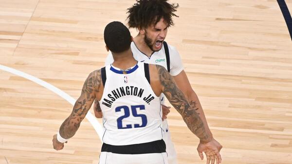 Mavericks llegan a la final de la NBA tras arrollador triunfo ante Timberwolves