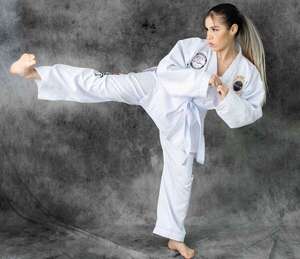 Nadia Portillo practica taekwondo: “Ayuda mucho a la salud mental y física” - Gente - ABC Color
