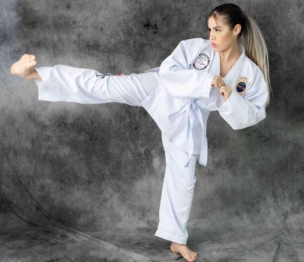 Nadia Portillo practica taekwondo: “Ayuda mucho a la salud mental y física” - Gente - ABC Color