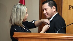 SENADORA SE JACTA DE ESTAR EN CONTRA DE TODA VIOLENCIA PERO DEFIENDE A CHAQUEÑITO