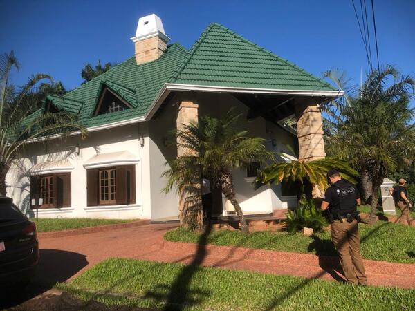 Operativo Pavo Real: Senad allana lujosa vivienda en Lambaré - trece