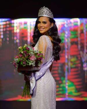 Naomi Méndez, Miss Universo Paraguay: “Soy 50% argentina y 50% paraguaya”  - Gente - ABC Color