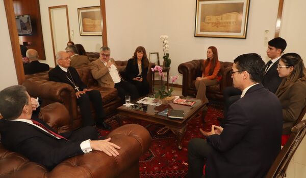 Paraguay en la defensa de su soberanía como pro vida y familia fue el foco en la reunión entre la Iglesia, la sociedad civil y