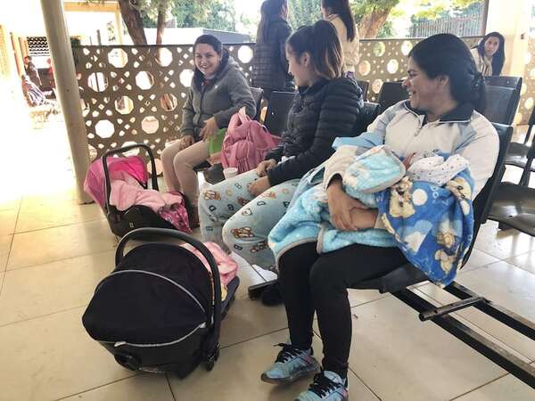 Usuarios con diversas quejas en el Hospital Regional de Ciudad del Este - ABC en el Este - ABC Color
