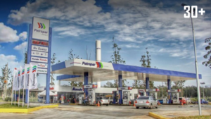 Precio del combustible no ajustará precios por ahora, pero depende del dólar, según Petropar - trece
