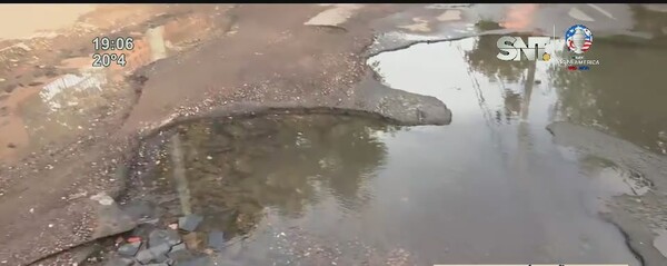 Vecinos denuncian mal estado de las calles - SNT