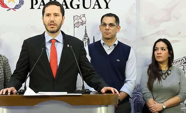 Poder Ejecutivo fusionará o eliminará entes públicos, según ley - Política - ABC Color